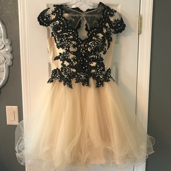 Let’s Fashion Short Prom Dress Size Small - Picture 2 of 4